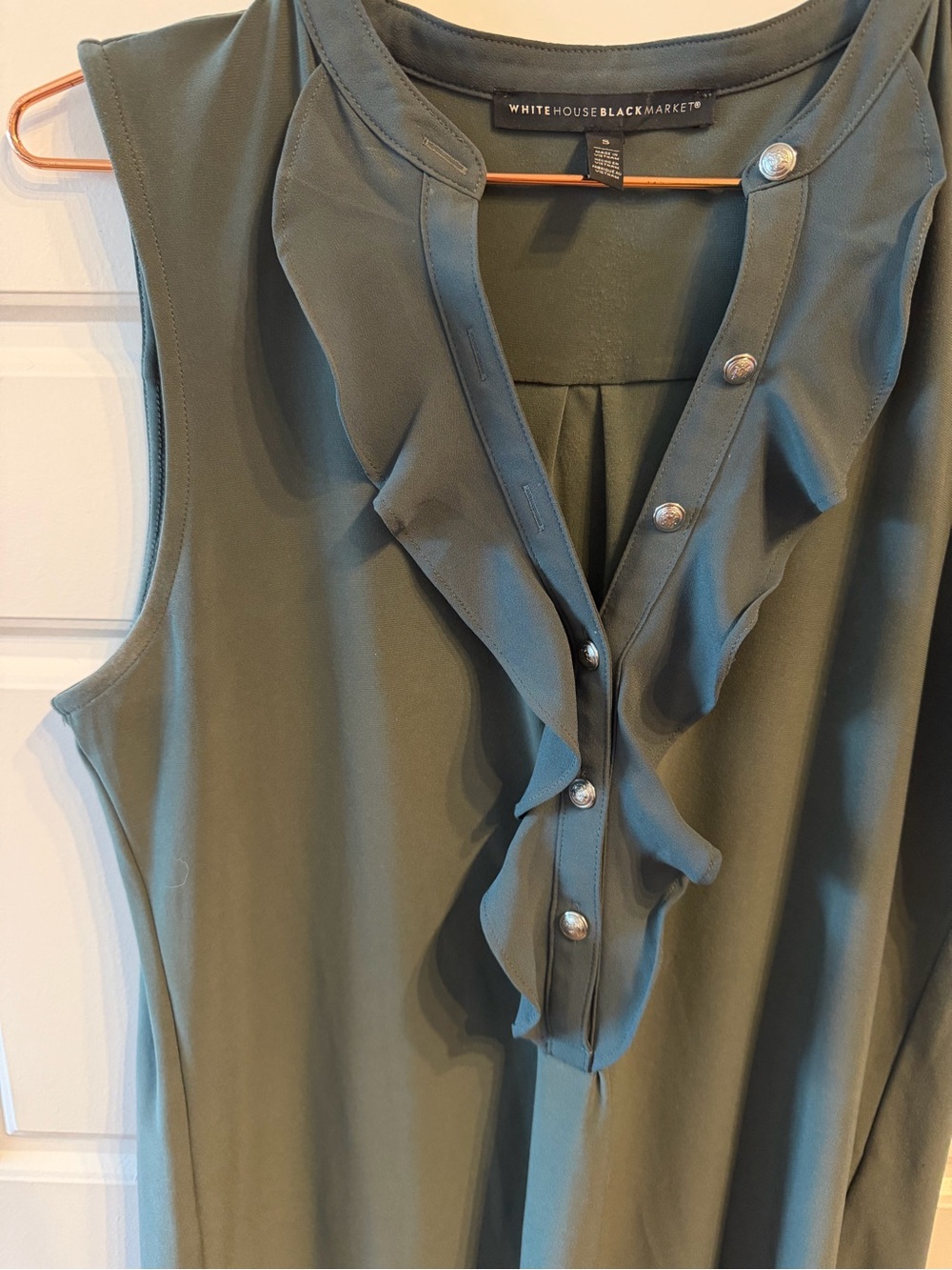 WHBM Green Ruffle-Front Sleeveless Top - Picture 3 of 4